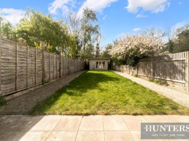 House for sale in Worcester Park, Greater London