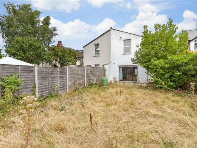 House for sale in Wallington, Greater London