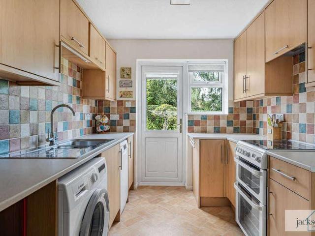 House for sale in Sandpits