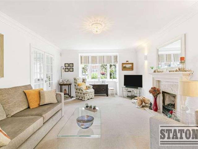 House for sale in Potters Bar