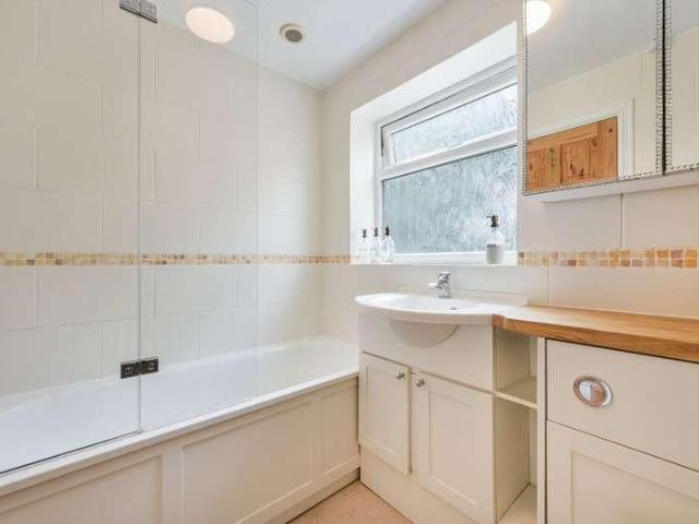 House for sale in Meadvale, Red Hill