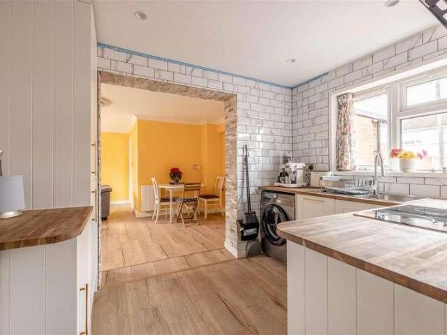 House for sale in Windsor, Dedworth