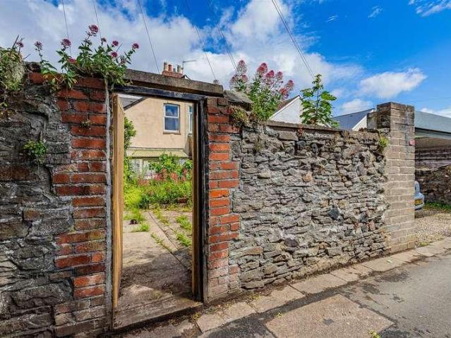 House for sale in Falcon Lodge, Wales