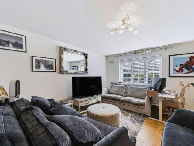 House for sale in Upton-by-Chester, Two Mills