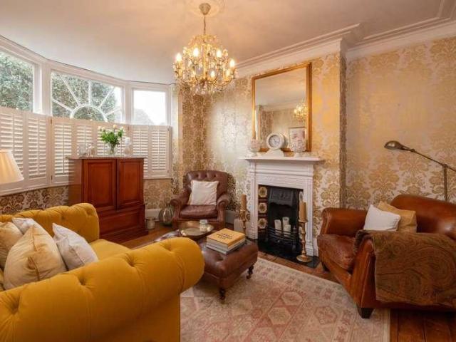 House for sale in The King's Mile, The Bridge