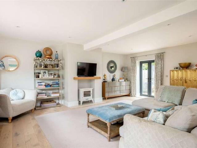 House for sale in Evershot, Oxfordshire
