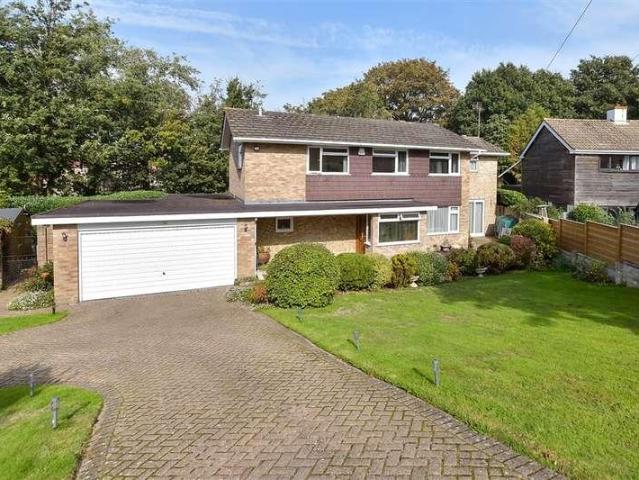 House for sale in Lynwood, Folkestone and Hythe