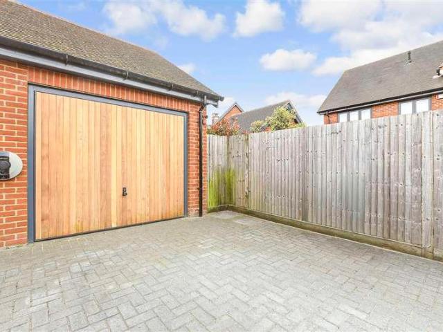 House for sale in Slaugham, Perryfields