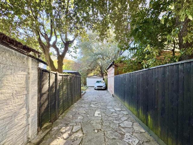 House for sale in Lansdowne, Springbourne