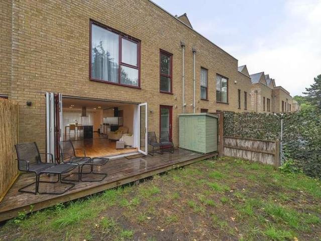 House for sale in Denham