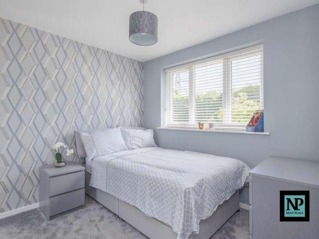 House for sale in Kettlebrook, Staffordshire