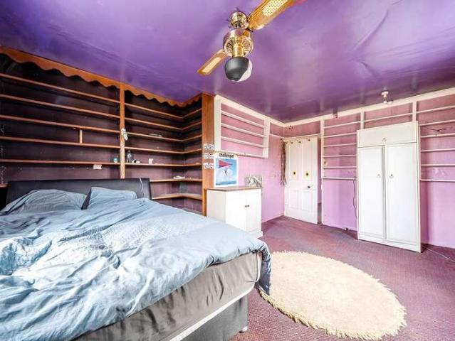 House for sale in Floodgates