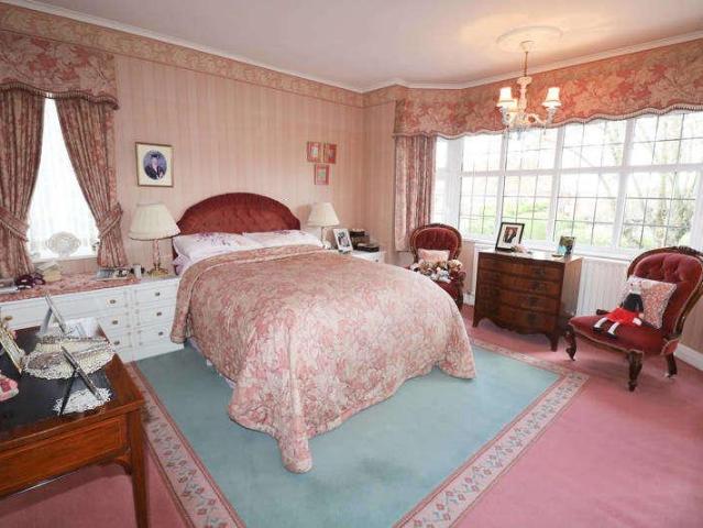 House for sale in Hinckley