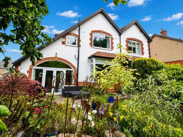 House for sale in Earcroft, Darwen