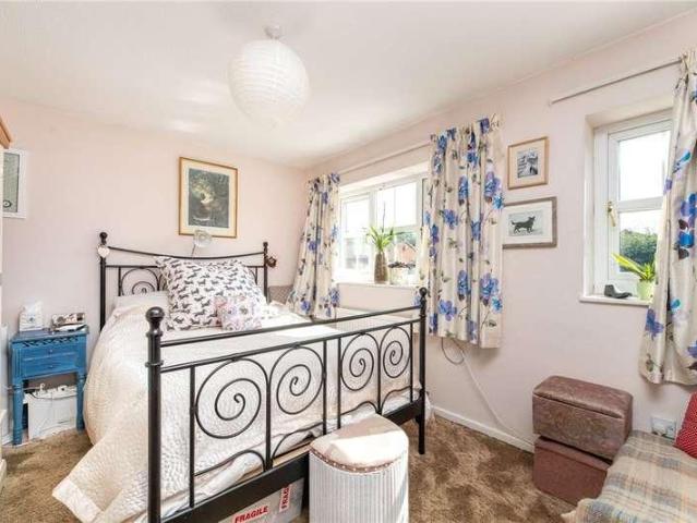 House for sale in West Ardsley, Tingley