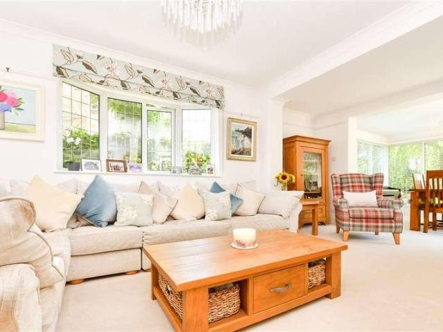 House for sale in Uckfield, Cross In Hand