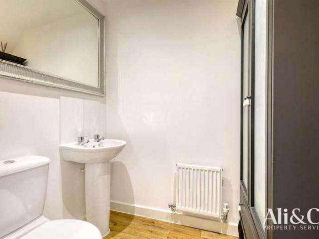House for sale in Chadwell St Mary, Essex