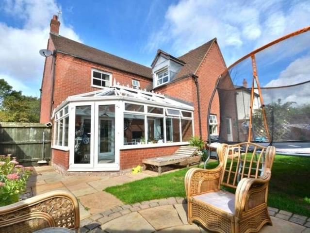 House for sale in New Bilton, Warwickshire