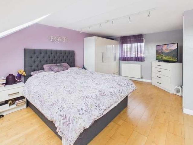 House for sale in Longhill, Hull