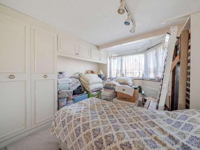House for sale in Little Stanmore, Greater London