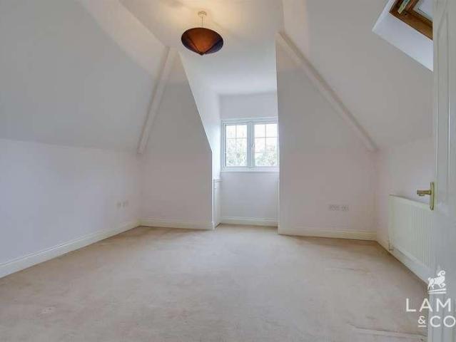 House for sale in Dale Hill, Essex