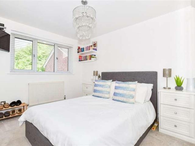 House for sale in Midway, Kent