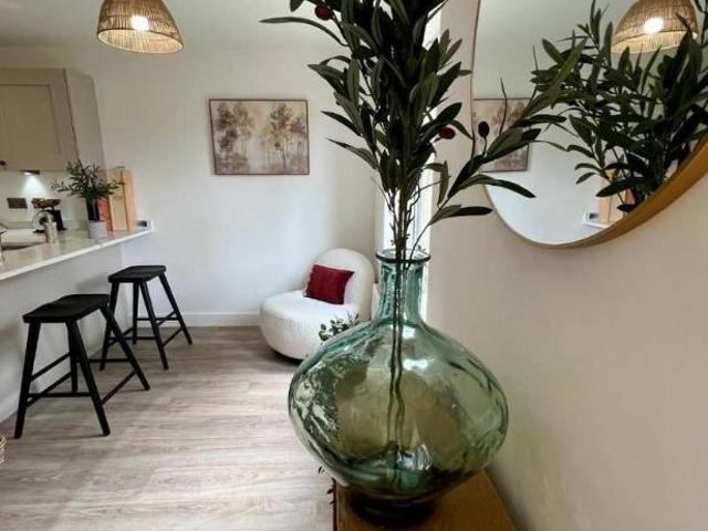 House for sale in Charlesworth, East Midlands