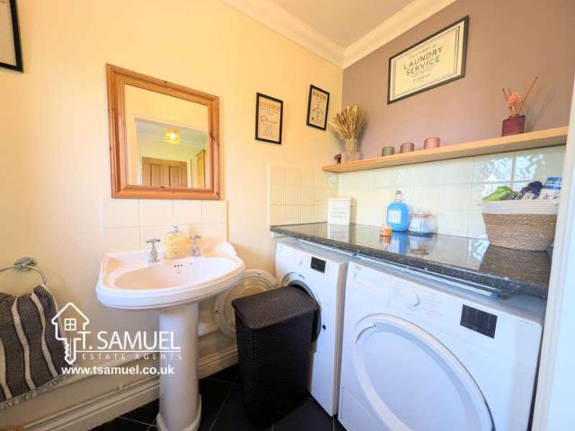 House for sale in Penrhiwceiber, Wales