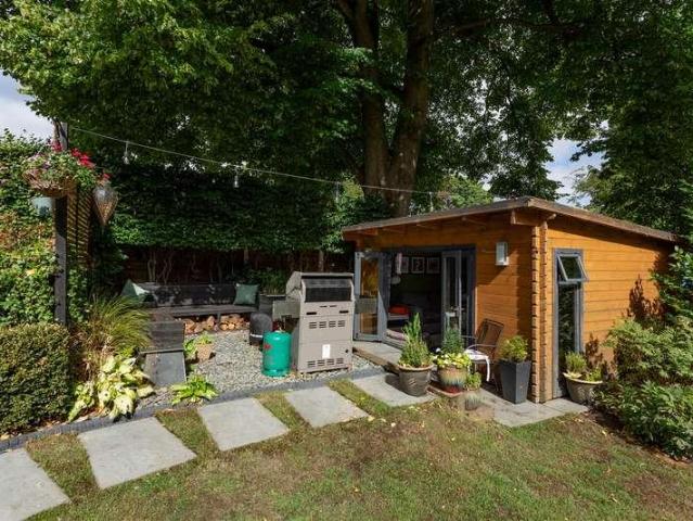 House for sale in Bramhope, West Yorkshire