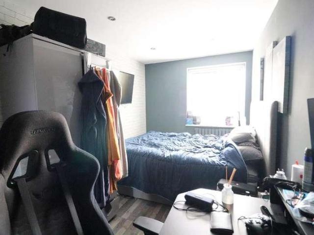 House for sale in Warden Hill
