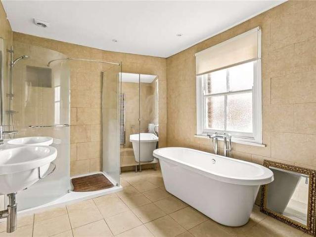 House for sale in London Borough of Hackney, Greater London