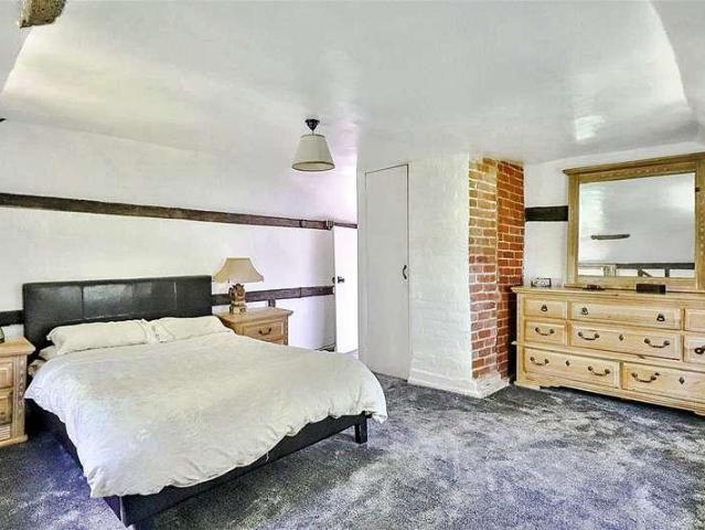 House for sale in Chelmondiston, Suffolk