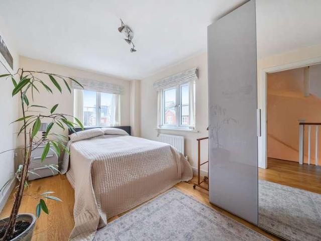 House for sale in Red Hill, Surrey