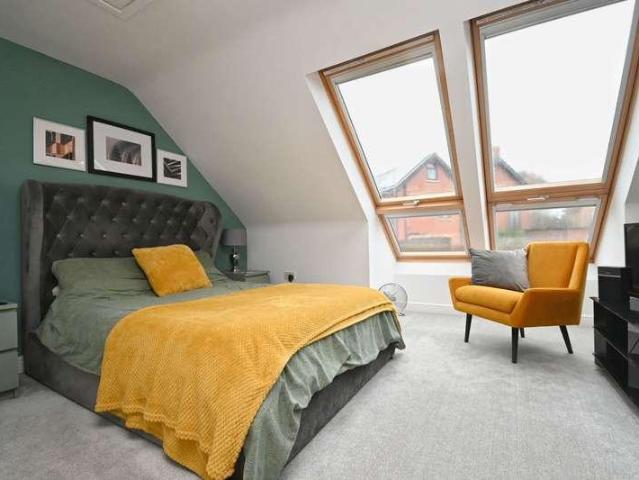 House for sale in Dodworth, South Yorkshire