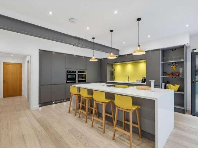 House for sale in Mutley, Plymouth