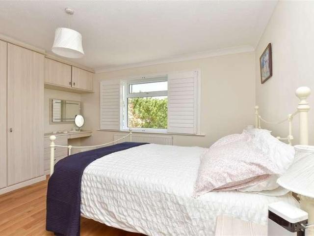 House for sale in Oad Street, Kent