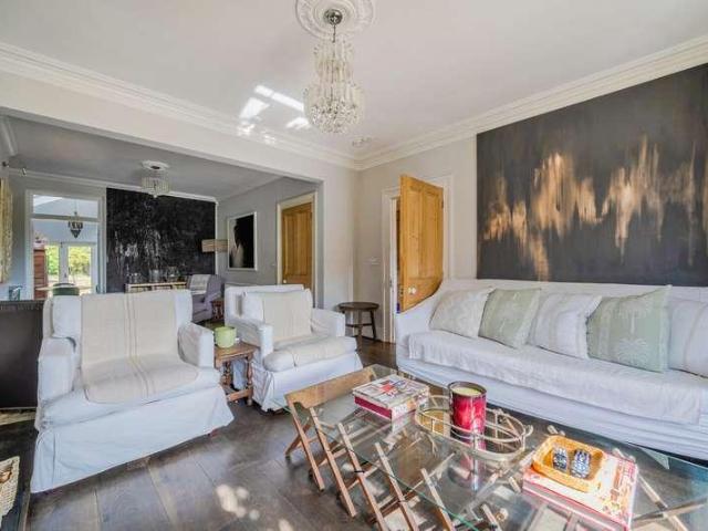 House for sale in Stoke D'Abernon, Blackhills