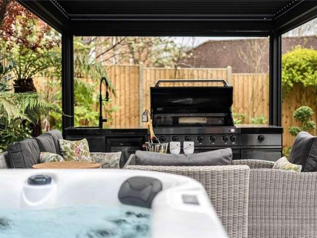 House for sale in Newell Green
