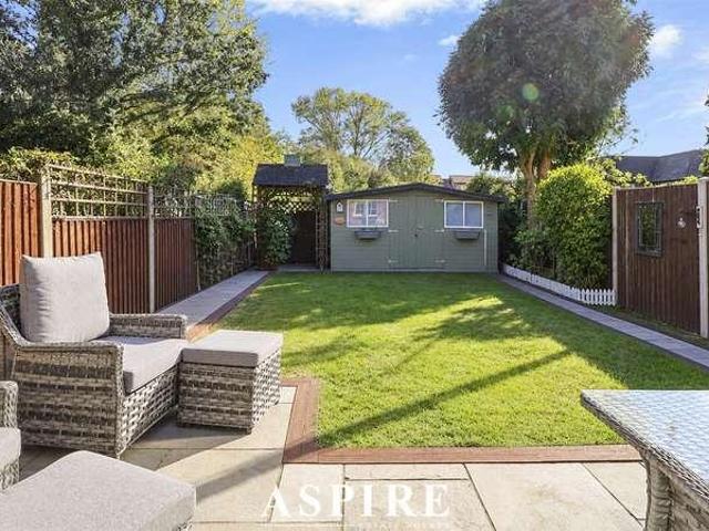 House for sale in Bowers Gifford, Basildon