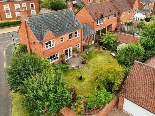 House for sale in Shirley, West Midlands