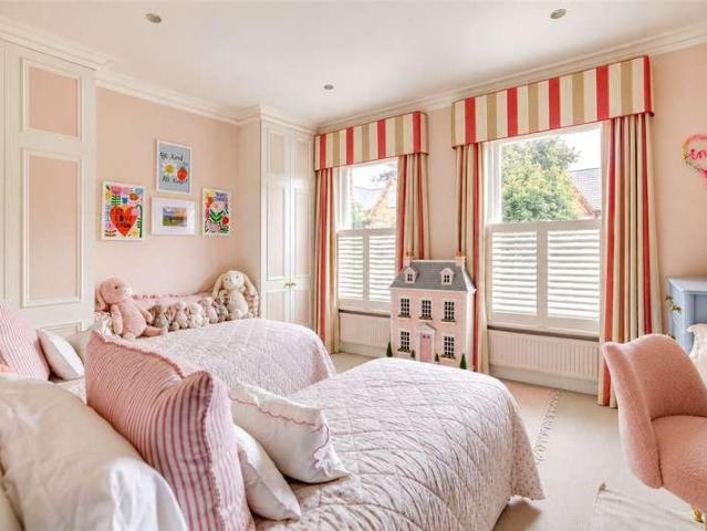 House for sale in London Borough of Hammersmith and Fulham, Greater London