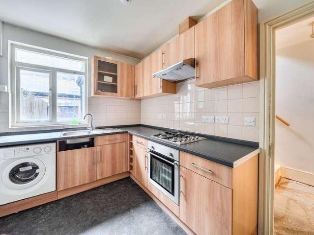 House for sale in Lower Holloway, Greater London