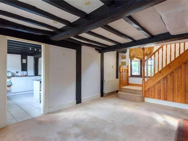 House for sale in Guilsfield