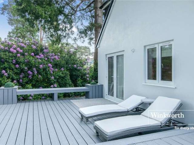 House for sale in Tricketts Cross, Ferndown