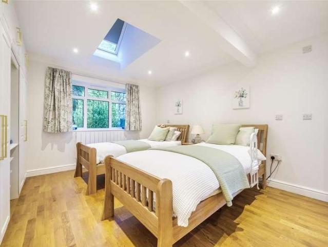 House for sale in Finchampstead