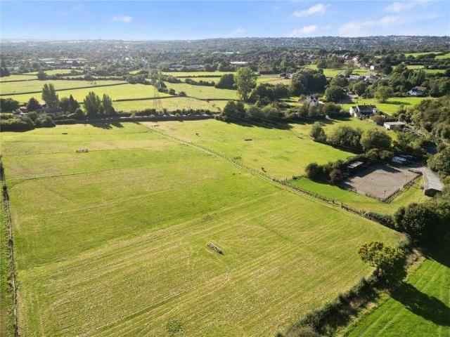 House for sale in Siston, South Gloucestershire