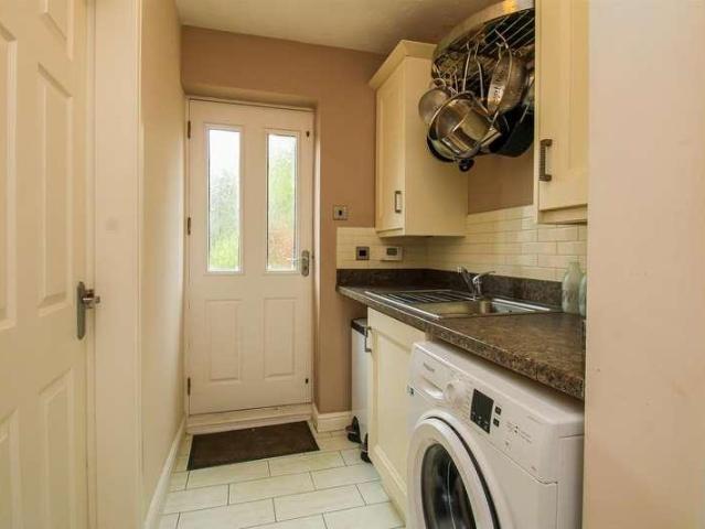 House for sale in Woolgreaves, West Yorkshire