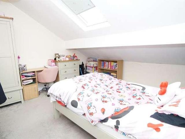 House for sale in Frizinghall, West Yorkshire