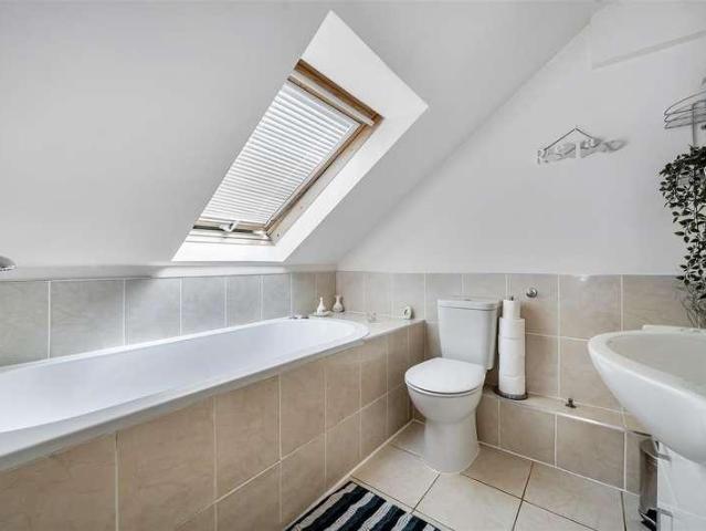 House for sale in Crowthorne