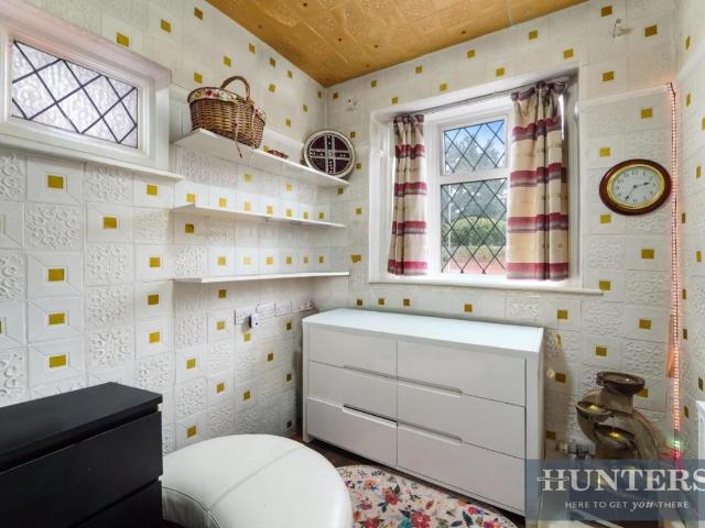 House for sale in Motspur Park, Greater London